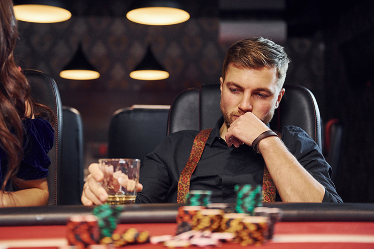 Online casino drinking man